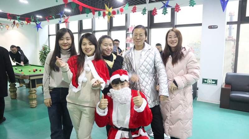 繽紛平安夜，歡樂圣誕節(jié) | 寶開舉辦第四季度員工集體生日會