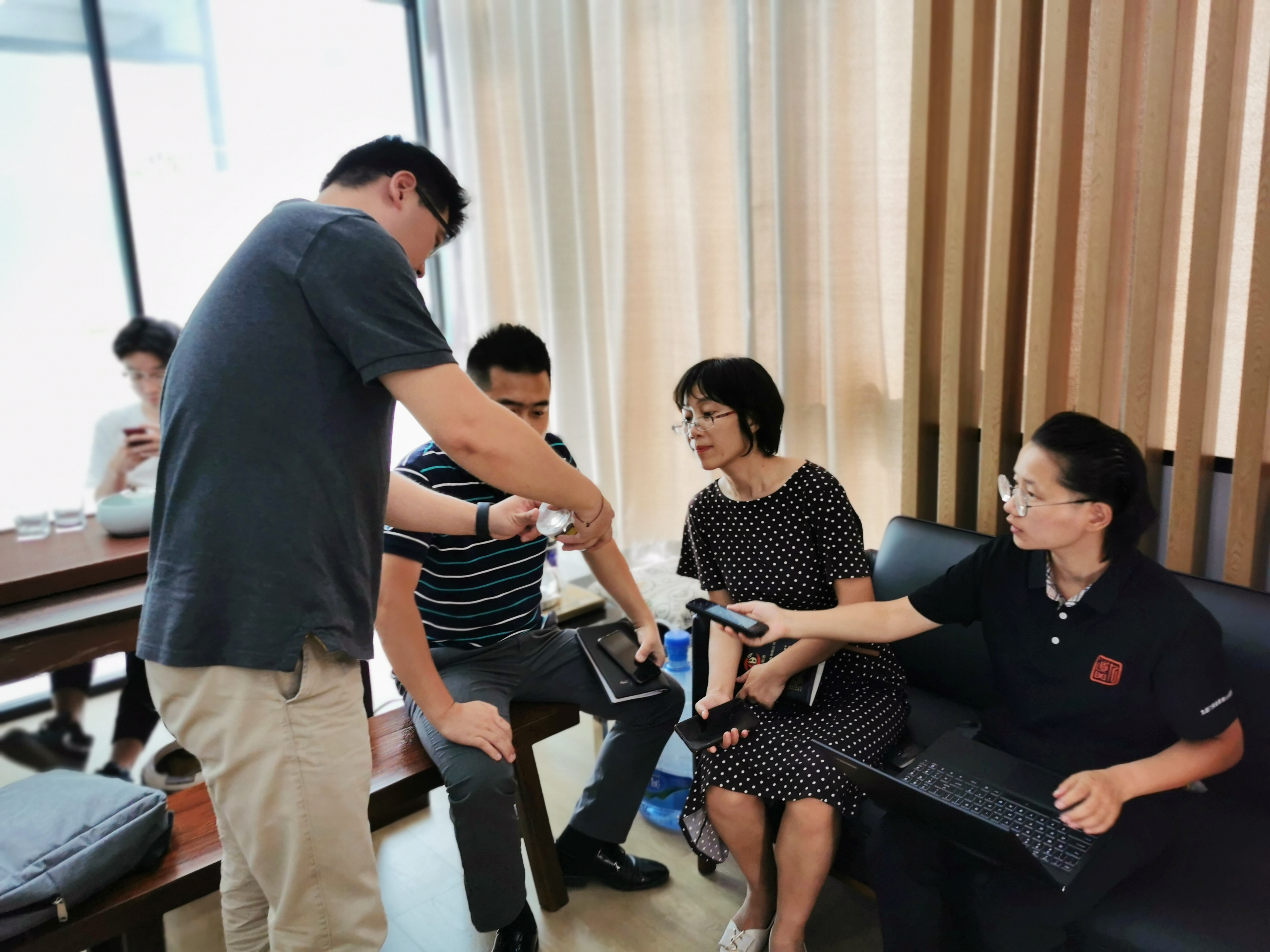 專(zhuān)題培訓(xùn) ｜ 解讀「智能傳感器產(chǎn)品」和「工業(yè)級(jí)移動(dòng)終端、視覺(jué)和UHF RFID產(chǎn)品」