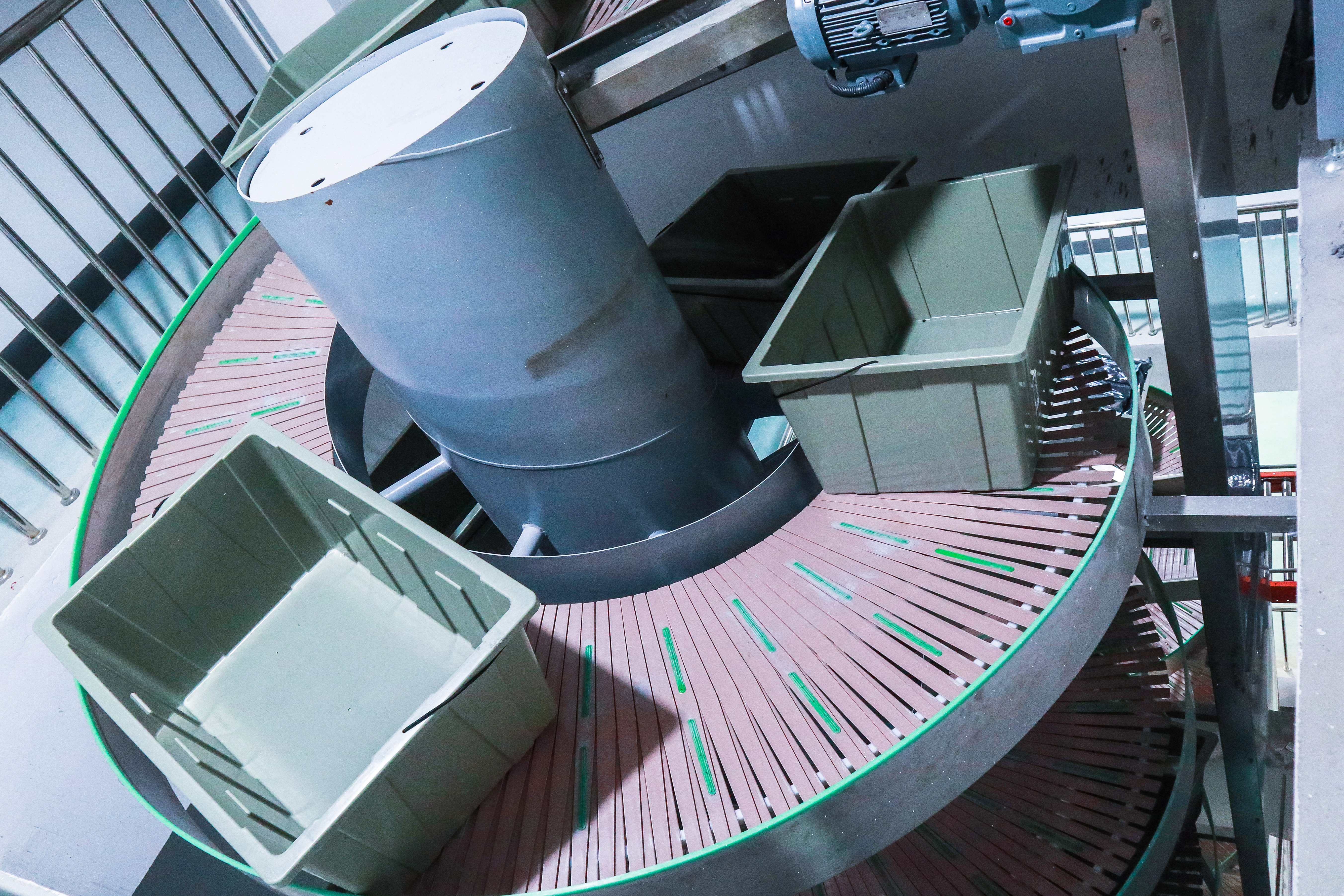 案例新聞 | 官宣！雅鹿物流中心自動化揀選輸送項(xiàng)目完工驗(yàn)收！