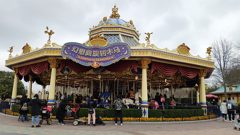 Happy Women’s Day | 歡度三八節(jié)，我們相約上海迪士尼樂園