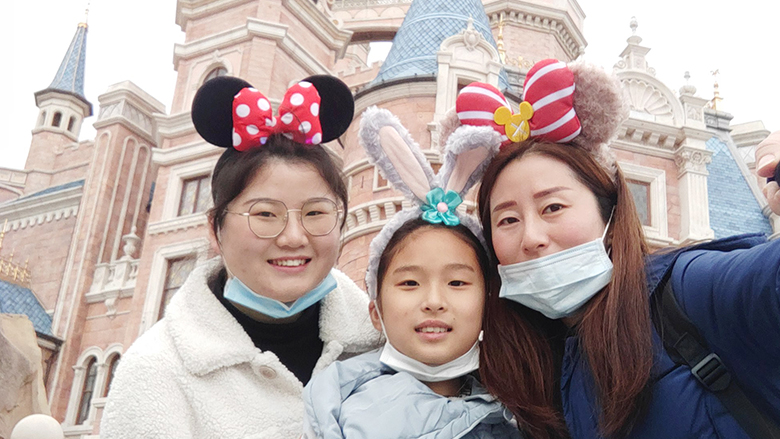 Happy Women’s Day | 歡度三八節(jié)，我們相約上海迪士尼樂園