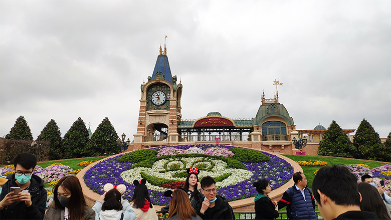Happy Women’s Day | 歡度三八節(jié)，我們相約上海迪士尼樂園