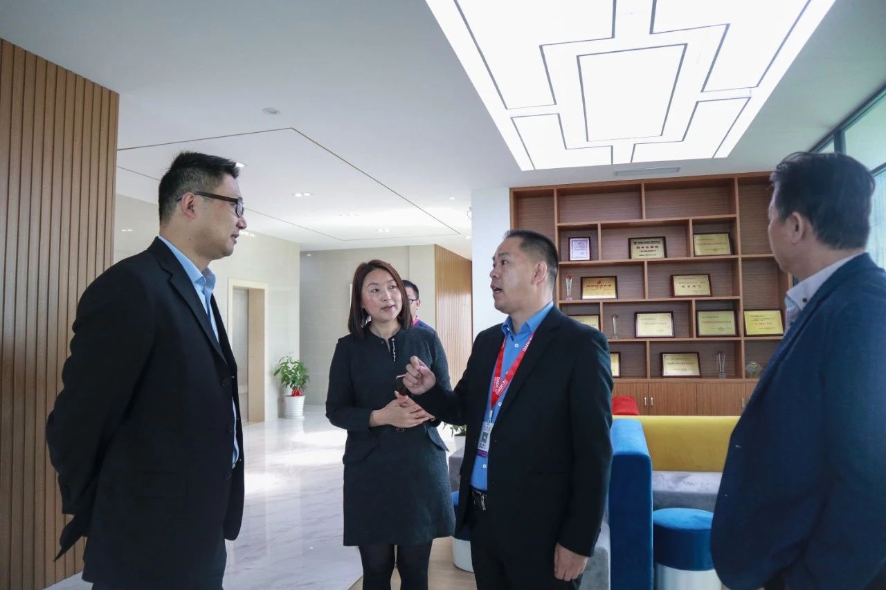 快訊 | 熱烈歡迎吳涇鎮(zhèn)領導蒞臨寶開指導工作！