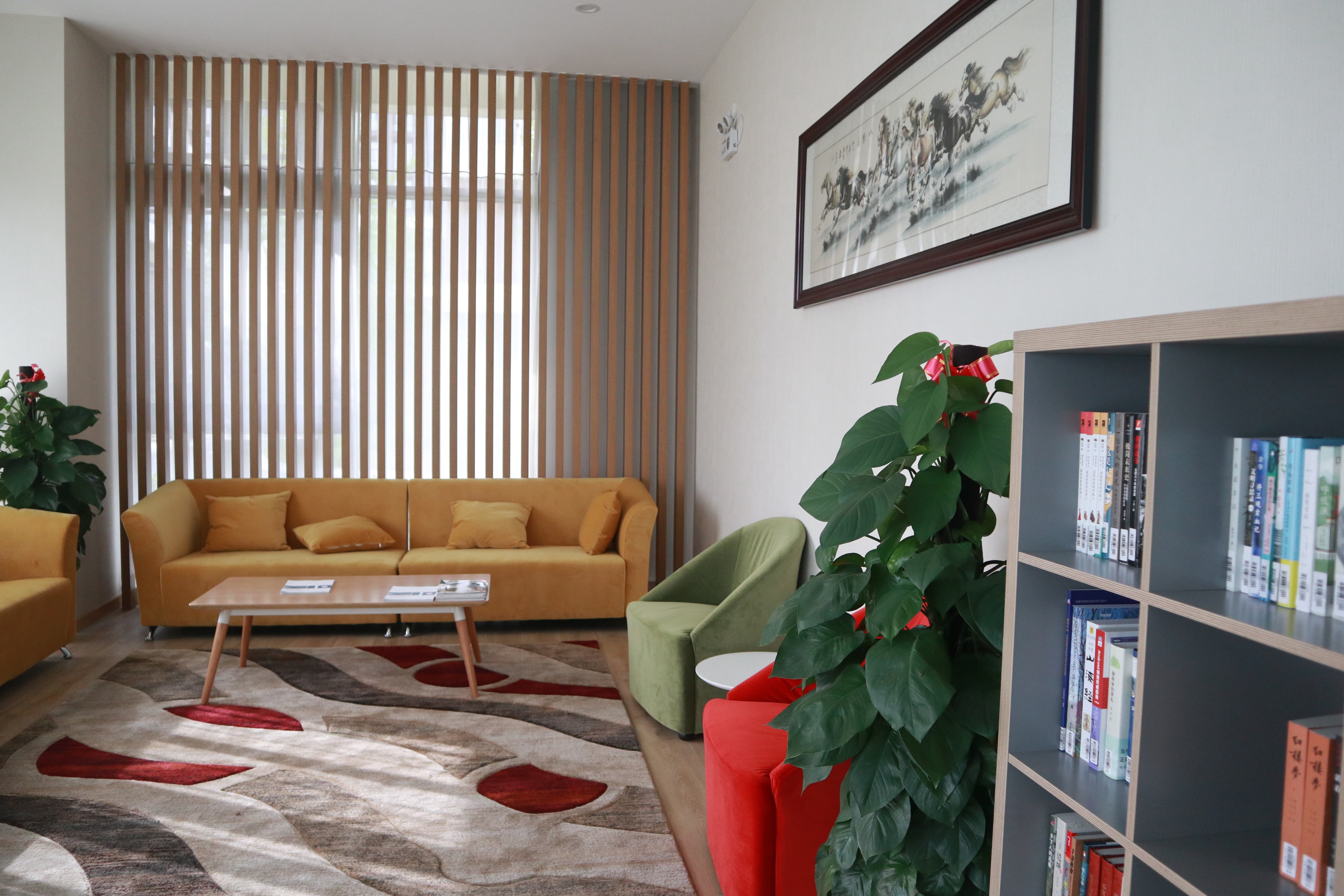 企業(yè)書香 | 寶開新建職工書屋，“小書屋”構(gòu)建精神“大家園”